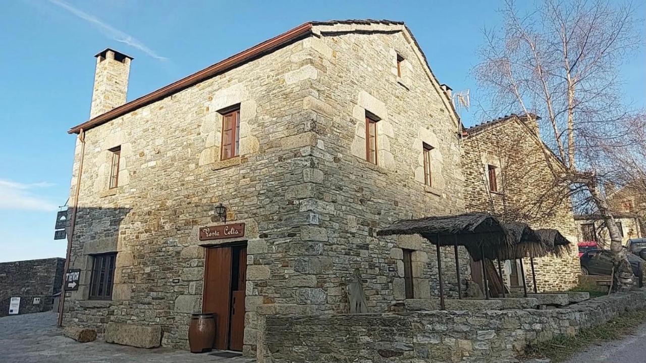 La Venta Celta Hotel O Cebrero Bagian luar foto